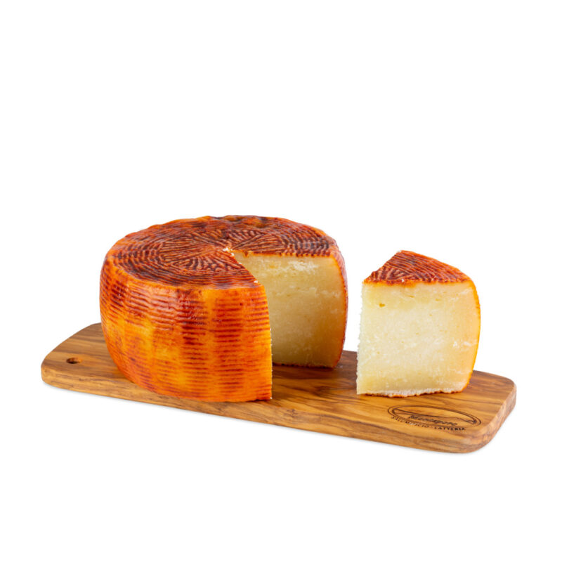 Pecorino calabrese stagionato pepato