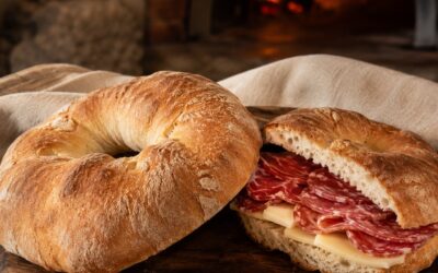 Pitta Calabrese: cos’è, la ricetta e le varianti del pane tipico